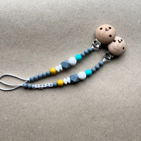 Čiulptuko laikiklis su vardu 3