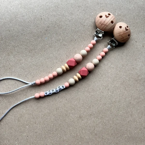 Čiulptuko laikiklis su vardu 5