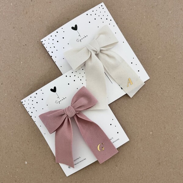 veliūrinis bantukas segtukas į plaukus mergaitėms