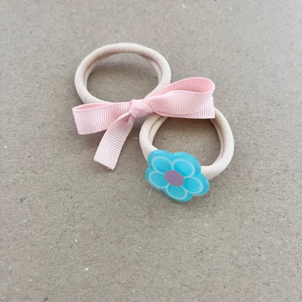 plaukų gumutės mergaitėms į plaukus