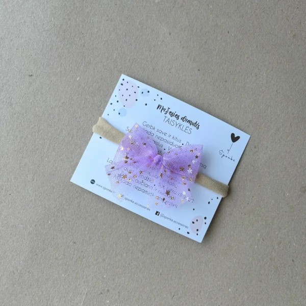 Švelni nailono juostelė mergytėms nuo gimimo su purpurinės spalvos tiulio bantuku.