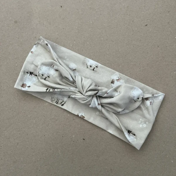 Plati galvos juosta mergaitei su avyčių raštu „Pastelinė avytė“