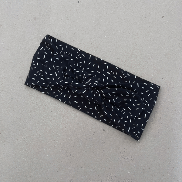 Plati galvos juosta mergaitei juoda su baltais brūkšniukais